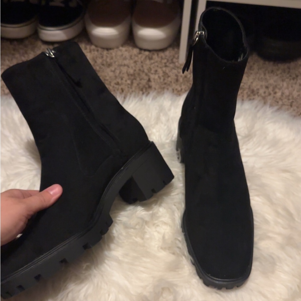 Zara chunky lug sole boots - Picture 4 of 4